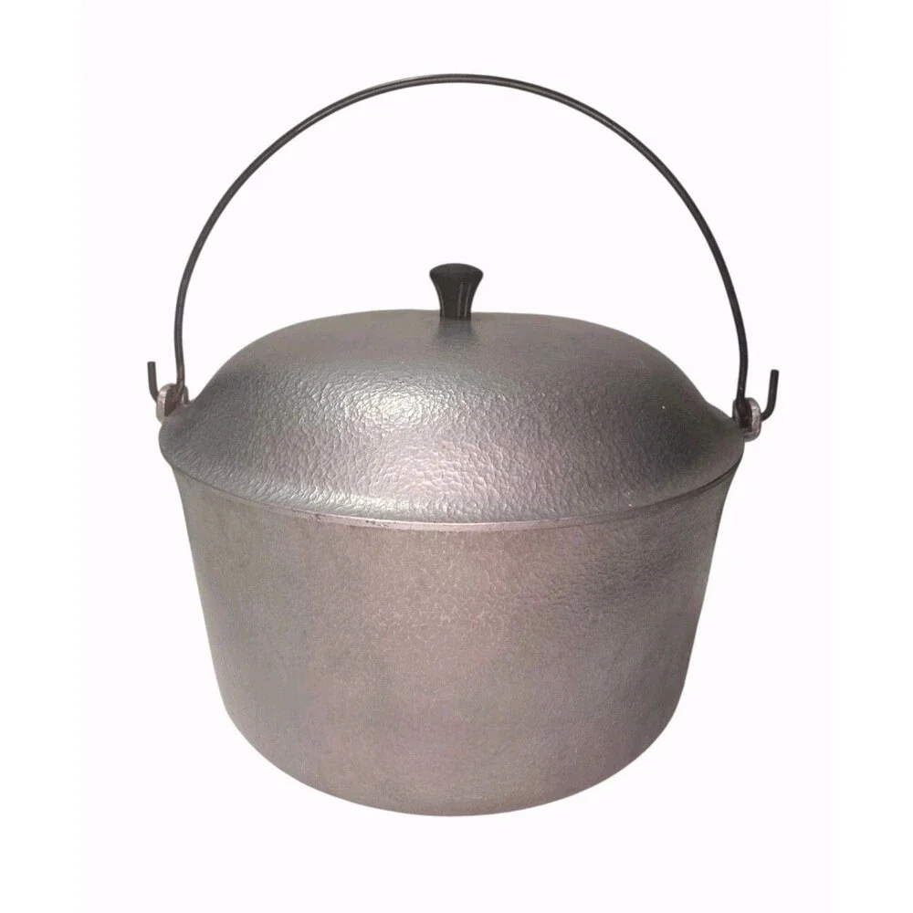 Vintage Club Aluminum 12x6 8 Quart Hammered Stock Pot Dutch Oven Pot Bail Handle
